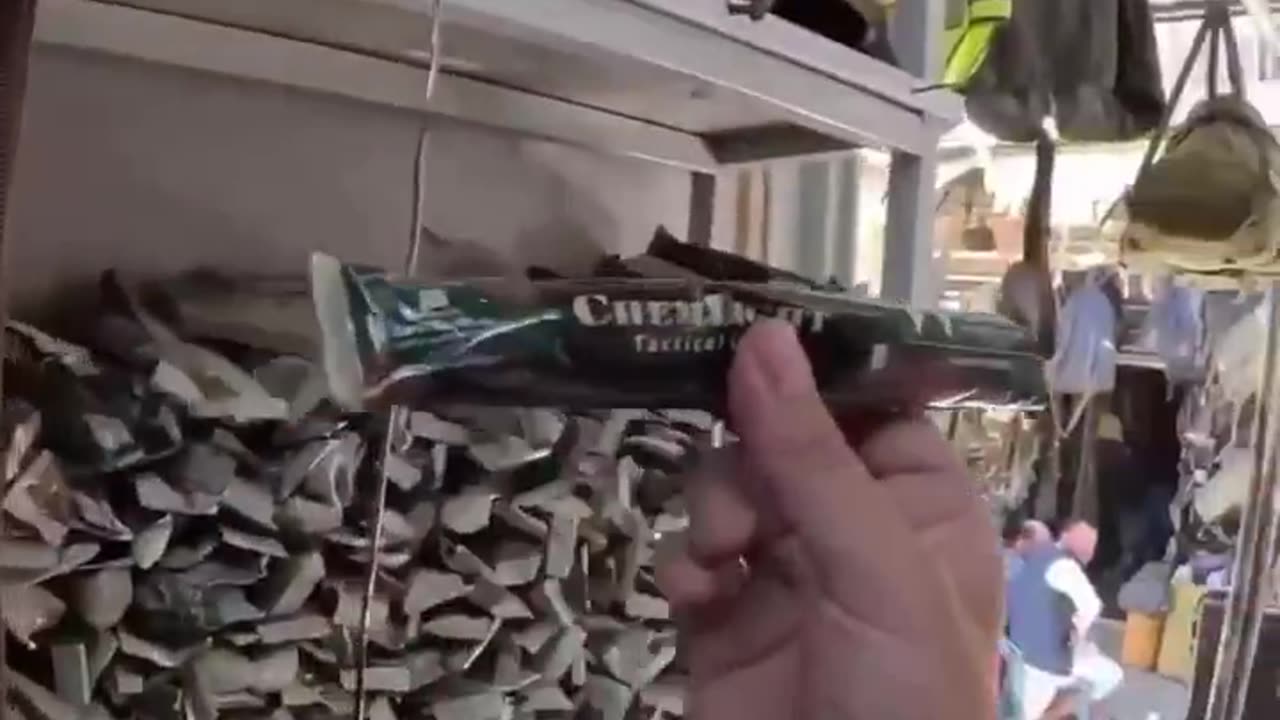 🇺🇸🇦🇫 You can just buy the US equipment that was left there in Afghanistan now