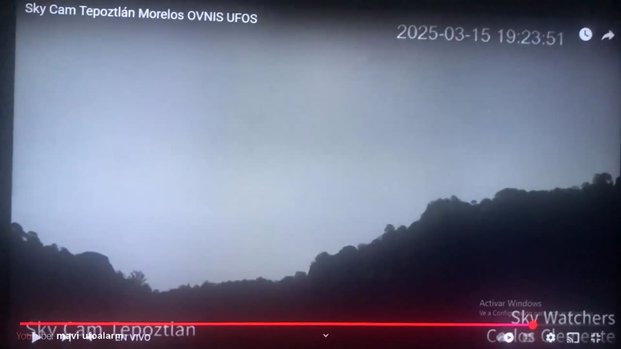 Un objet s'approche de la Terre ! OVNI en Angleterre