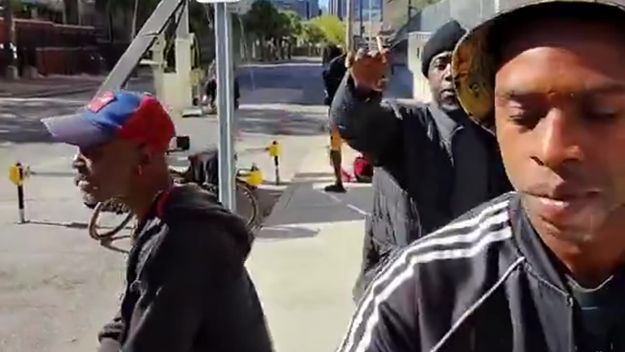 Keeping the homeless in the streets