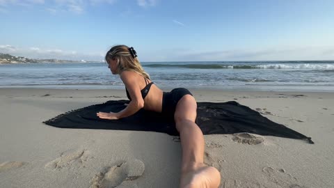 STRETCHING ON THE BEACH | Satya