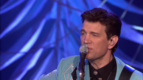 Only The Lonely (Roy Orbison cover) - Chris Isaak (live)