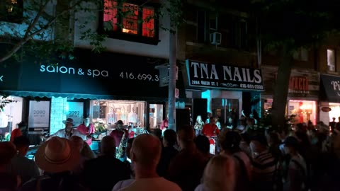 【4K】Toronto 🎺 Jazz Festival Night Street Party Canada 🇨🇦