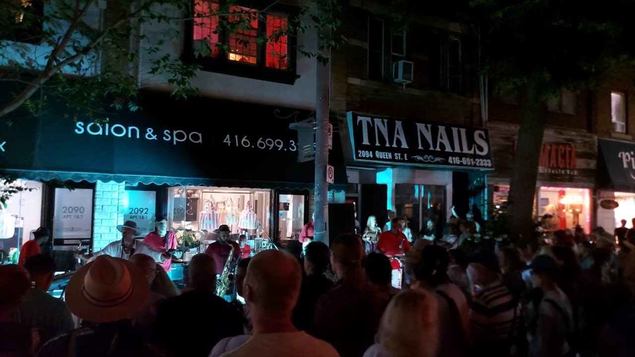 【4K】Toronto 🎺 Jazz Festival Night Street Party Canada 🇨🇦