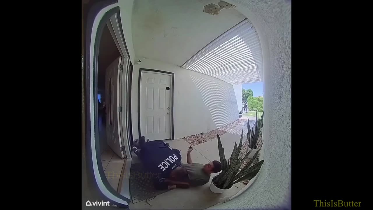 Doorbell camera captures suspect attacking officers with a knife in Cathedral City