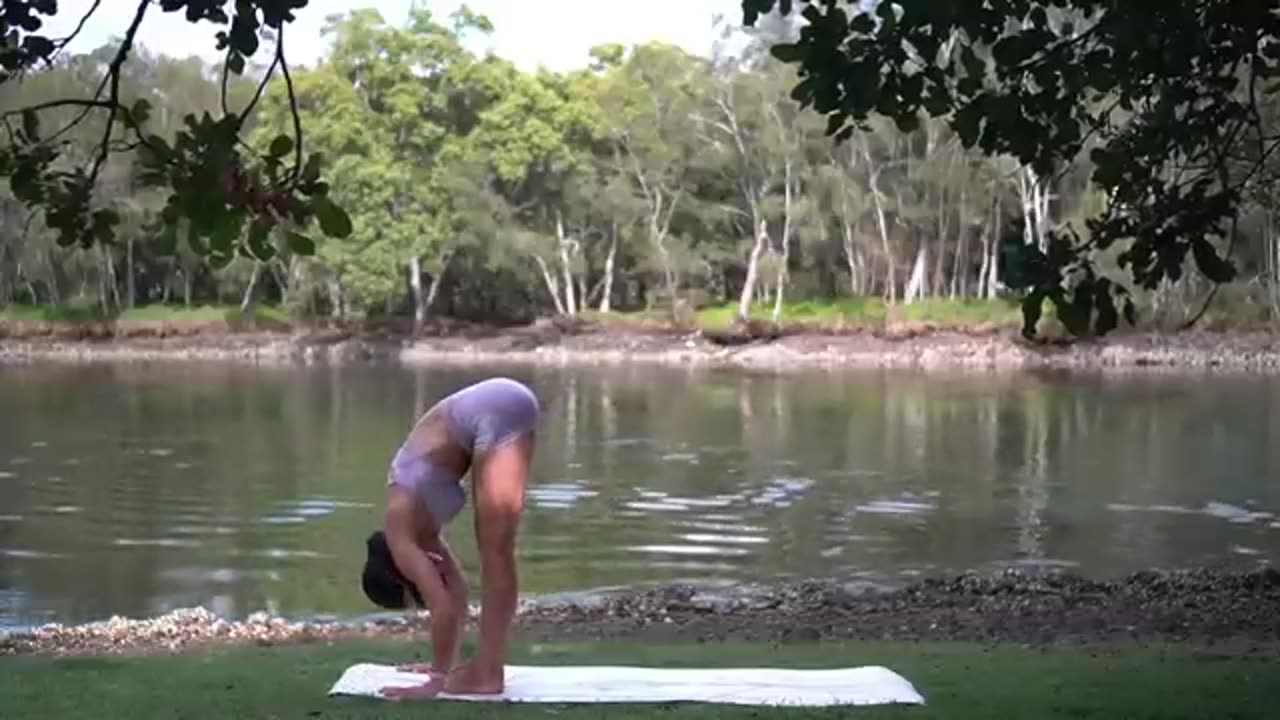 20 MIN FEEL GOOD YOGA || Yoga Flow To Stretch & Feel Good