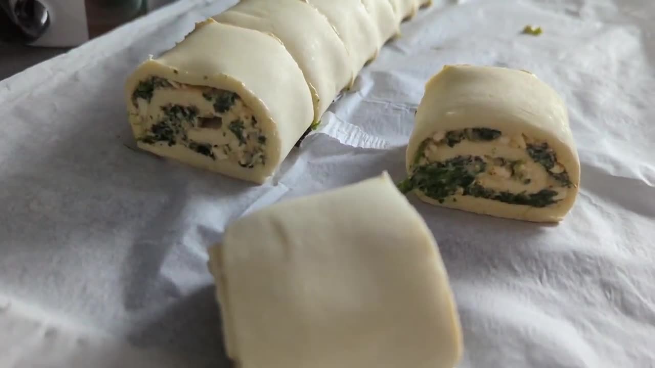 Spinach and Feta Mini Rolls