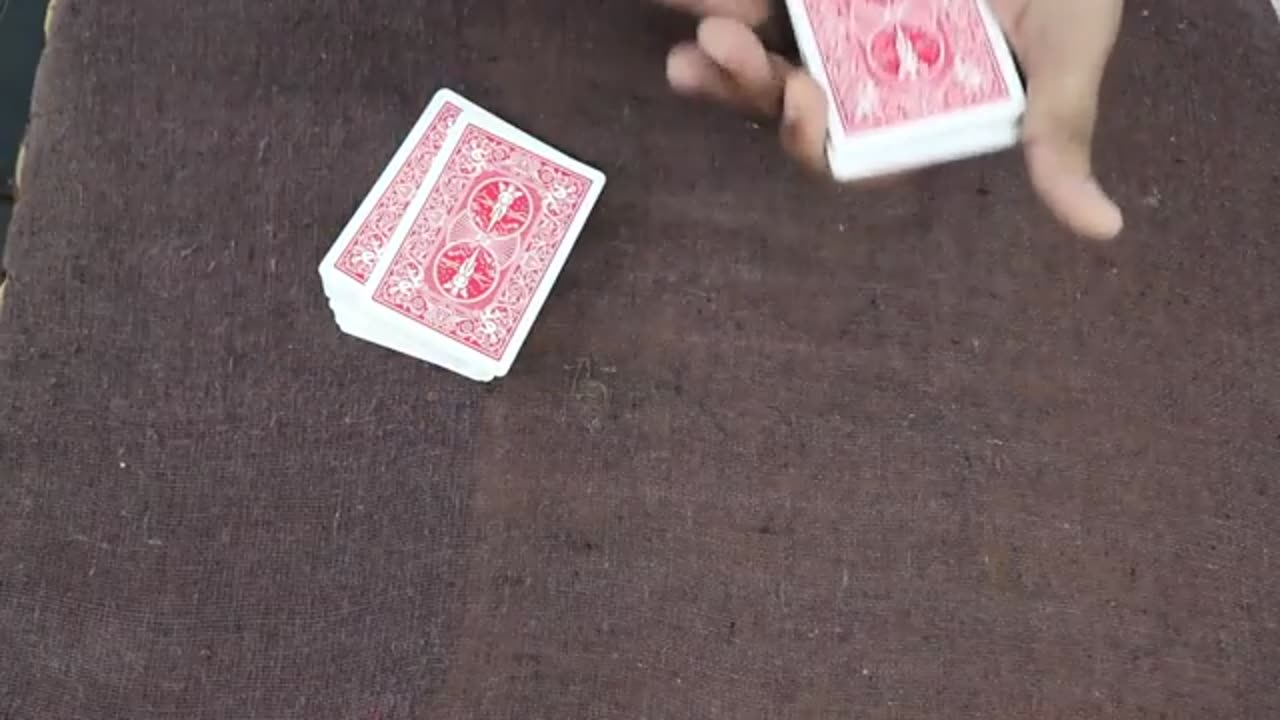 Shocking: दुनिया का सबसे आसान जादू सीखें - Easy Card Magic Trick Tutorial in Hin