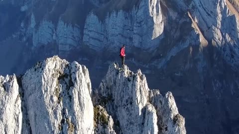 ⛰️ Senoj – Up the Hill | The Climb, The Fall, The Rise Again ✨