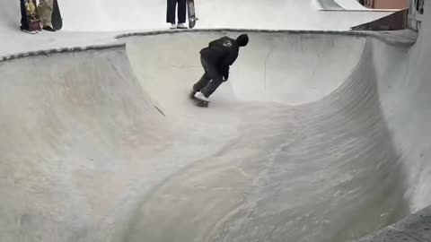 💥👊 Full Head of Steam! Skater Goes All Out! | SkateNation