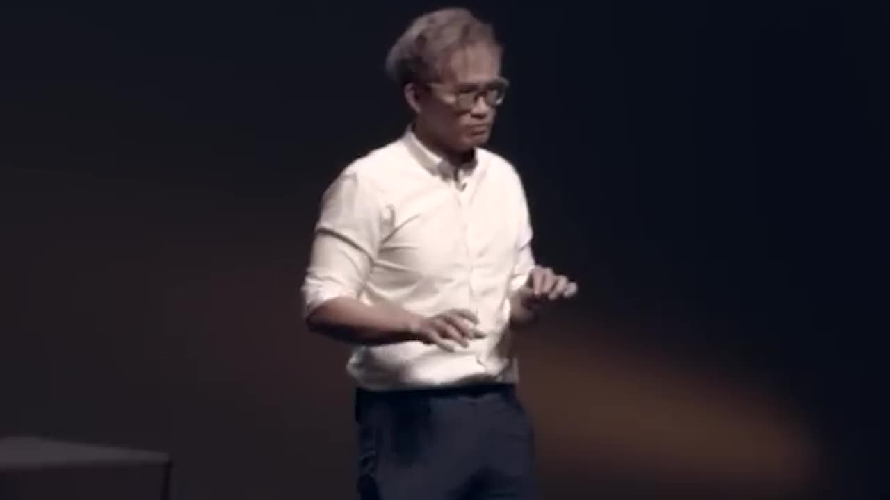The Real Difference Between CONFIDENT Speakers And Nervous Ones