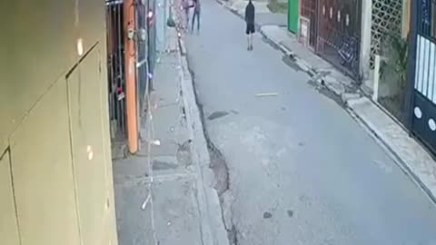 Agarran atracadores Haitiano