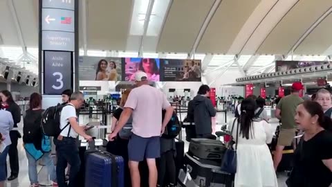 Air Canada union says flight attendants will continue strike