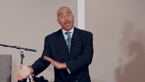 Pastor Gino Jennings: "How Many Name Do God Have?"