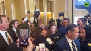 Kristi Noem swarmed by activists while she holds her GRANDSON. ‘You are Israel’s SLAVE!’