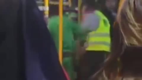 Ticketless savage attacks bus driver in Birsbane, Australia.