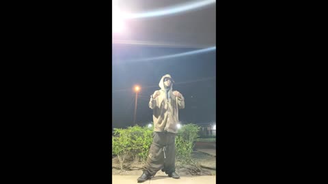 IN WAR GETTIN DA DROP ON OPPS I SHOWIN U DA WAY TOO GOD WATCH ENEMIES FLEE DISAPPEAR QUICKLY YEA💪🏾🔵