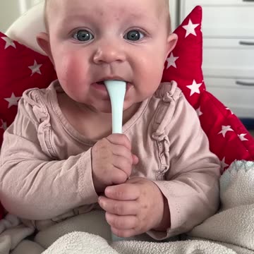 day 135 – first sweet potato taste test! funny baby reaction 😅