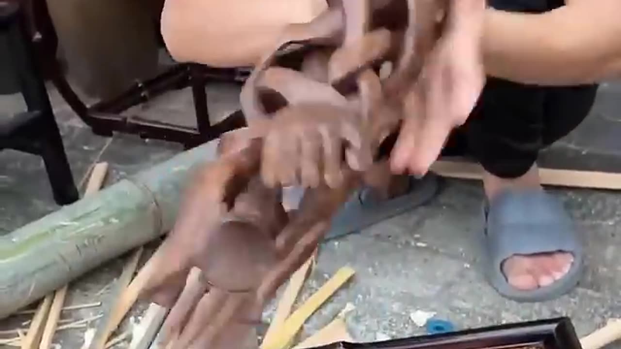 Handmade bamboo products inspired by nature, and show art-quality living.
