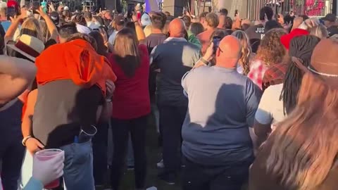 Female Fan's Epic Twerk Takeover Steals the Show During Petey Pablo's "Freek-a-Leek" in Omaha