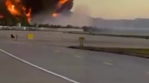 🟢 HORRIFIC: UPS Cargo Plane Bursting Into Flames And Exploding At Louisville International Airport