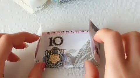How to Fold an Origami Pineapple