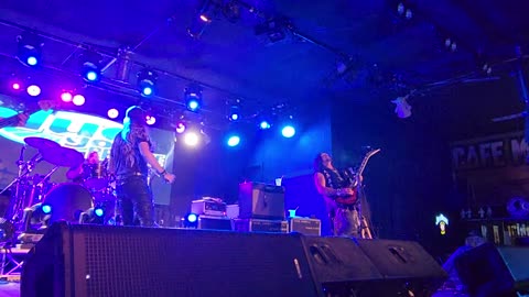 Blue goo residue ( live)