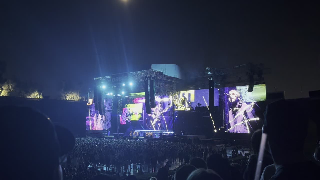 Fade Away - Oasis Live 25