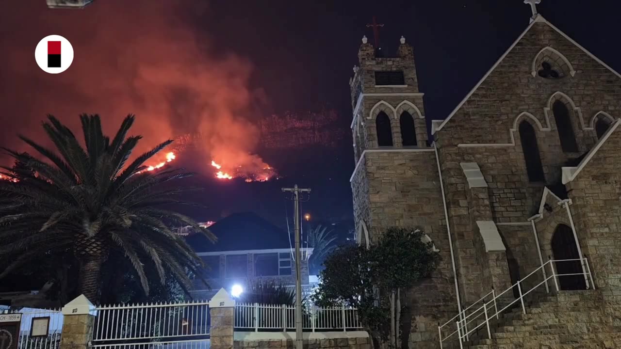 Firefighting efforts intensify as wildfire rages in Table Mountain National Park