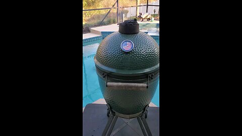 Garlic lemon chicken on the #biggreenegg