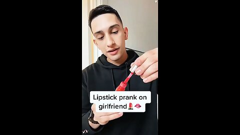 Lipstick prank on girlfriend