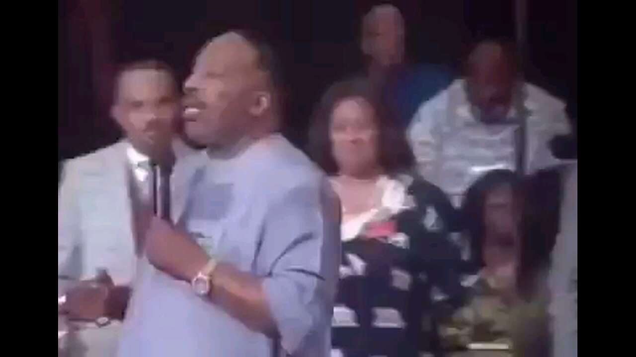 Pastor holds church hostage for $40,000