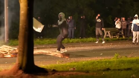 Ballymena riots: Petrol bombs on fifth night of violence