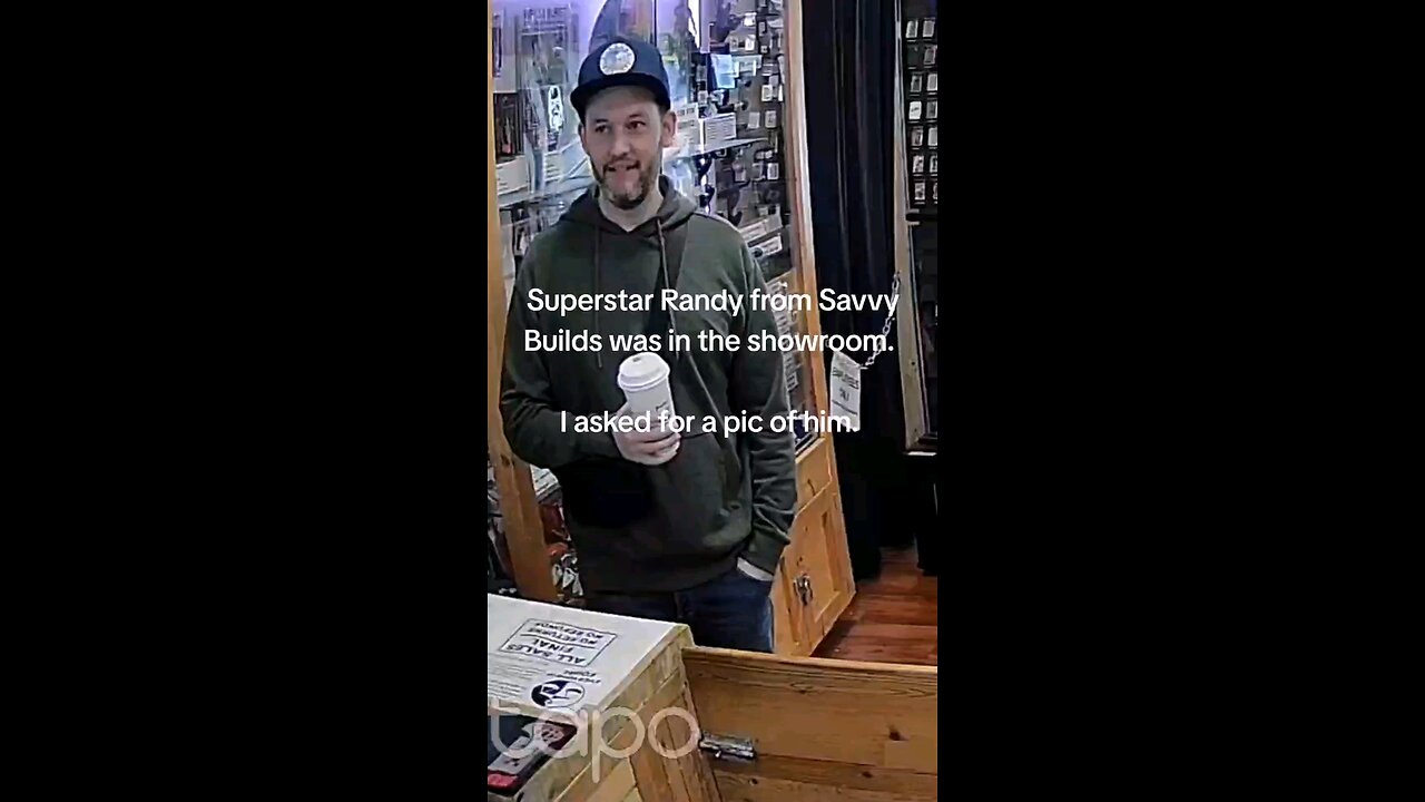 When a YouTube legend visits @savvybuilds #shorts #canada #fyp #famous #yyj #victoriabc #star