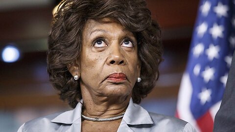 She Out Dumbed Herself: Maxine Waters Says Melania Trump Should Be Deported