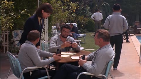 Superagente 86 - T01E03 - Días de escuela (1965)