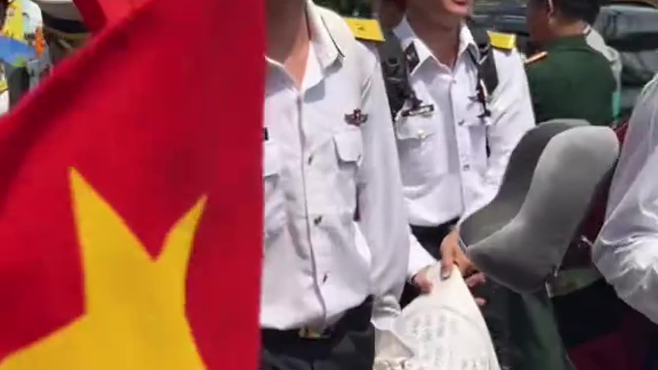 Love between army and people of VietNam