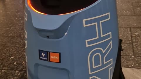😂🤖 Man vs Robot | FunFM