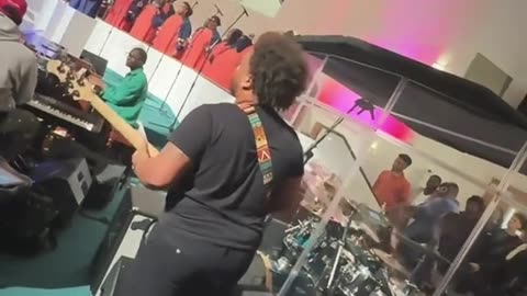 Patrick Riddick in Nashville!! Band is 🔒🎶🎵🔥🥁🎸 #dopeband #mississipimasschoir #havingyouthere