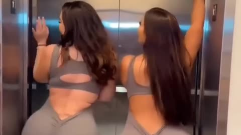 Sexy Twerking Huge Ass Like Nobody Cares