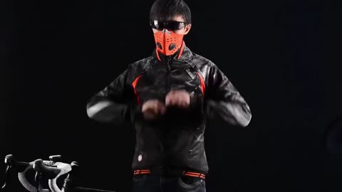KN95 Face Mask with Replaceable Filter Pad & Dual Breathing Valve, Comfortable, Breathable