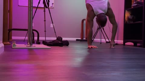 Day 4 – One Arm Handstand Journey | 2 Finger Tent Cleared