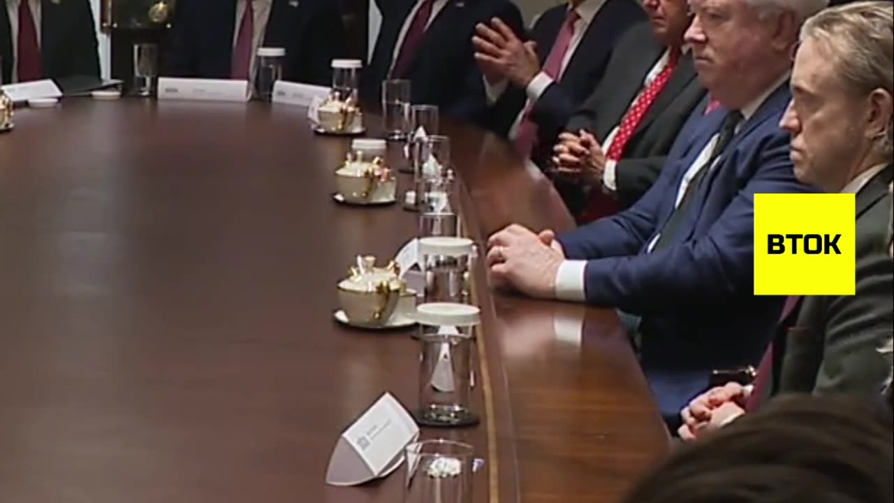 "Trump Drops TRUTH BOMB on Big Tech—'They Want CONTROL, Not Solutions!' 💻🇺🇸"