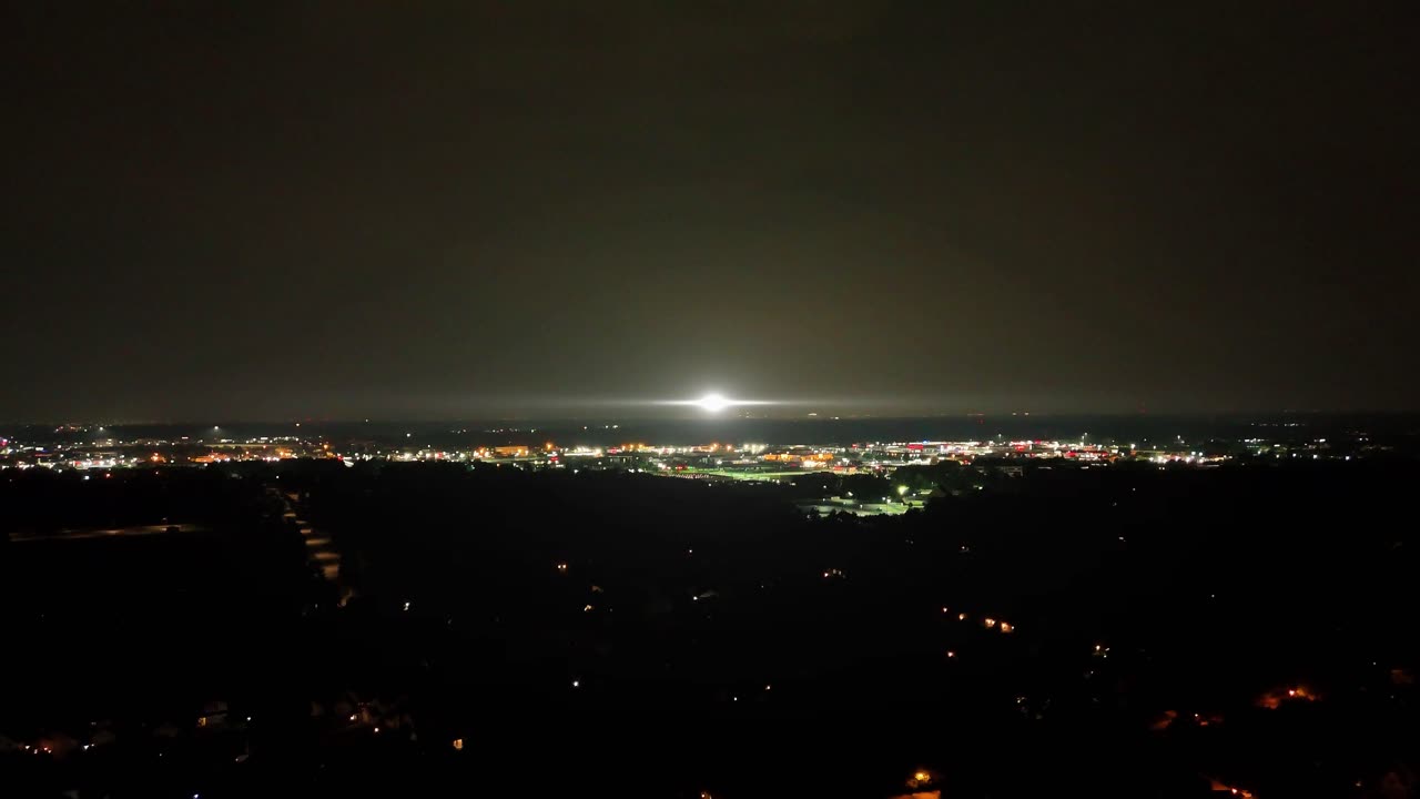 Night time drone flight with a bunch of editing tricks!
