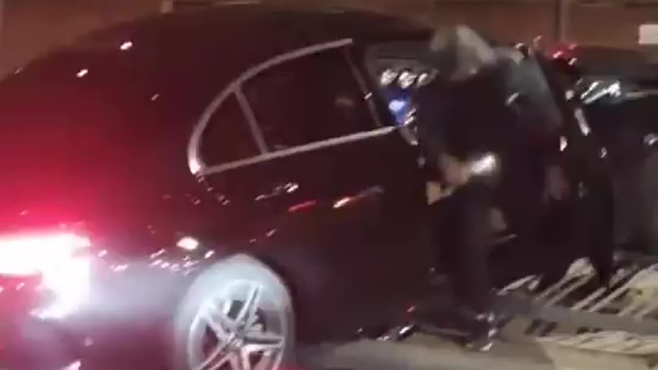 Tower Hamlets last night balloon 🎈 & drive crash