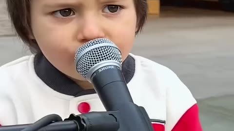 This 3 year old SINGER amazed EVERYONE #karolinaprotsenko #cute #titanic #fyp #singer #singing