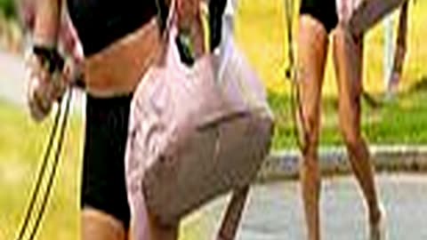 Amber Heard Shows Off Very Toned Body Three Yea