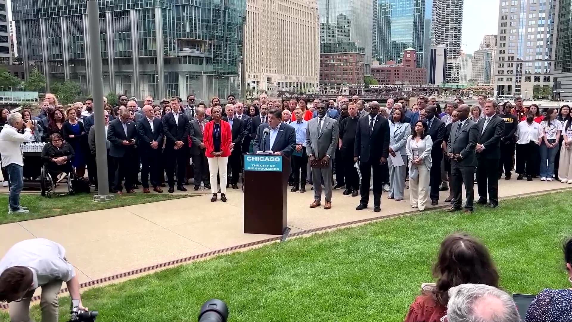 Chicago bracing for possible Trump troop deployment