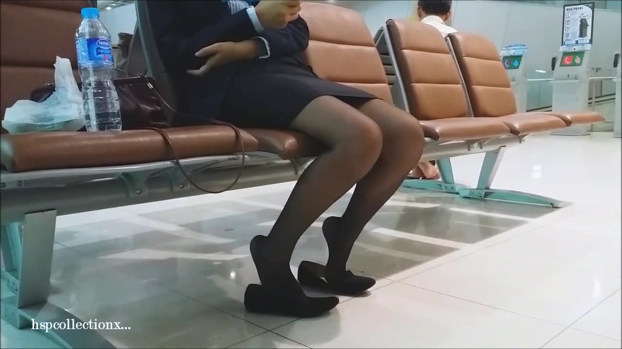 Rest area shoeplay...