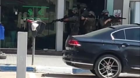 Israeli occupation forces raided a currency exchange shop in the center of Ramallah