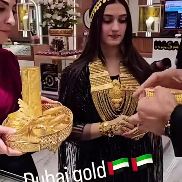 Dubai Gold 🇦🇪🥰🫶#dubai #gold #uae #shorts #burjkhalifa #travel